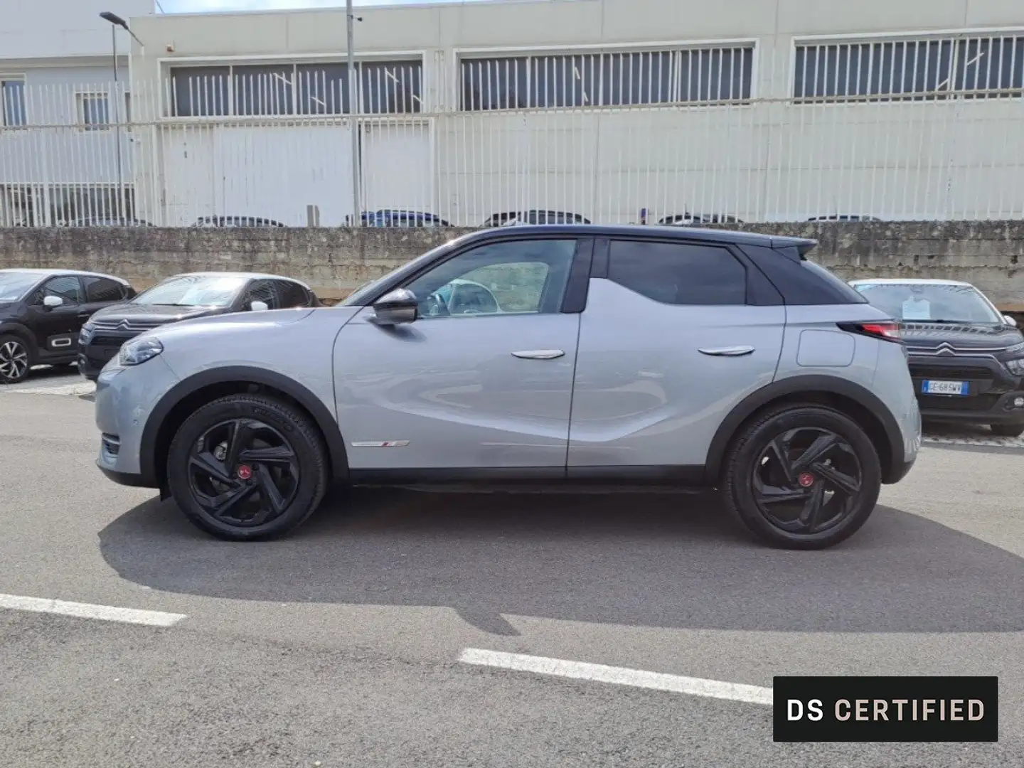 DS Automobiles DS 3 Crossback E-TENSE Performance Line Grijs - 2