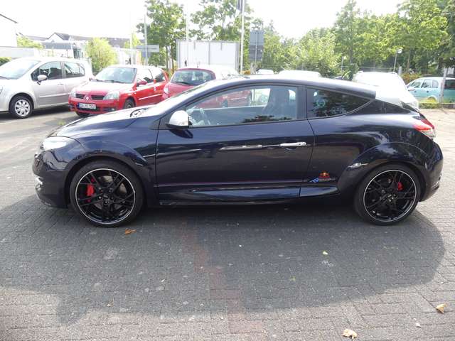 Renault Megane Coupe TCe 265 Sport RED Bull