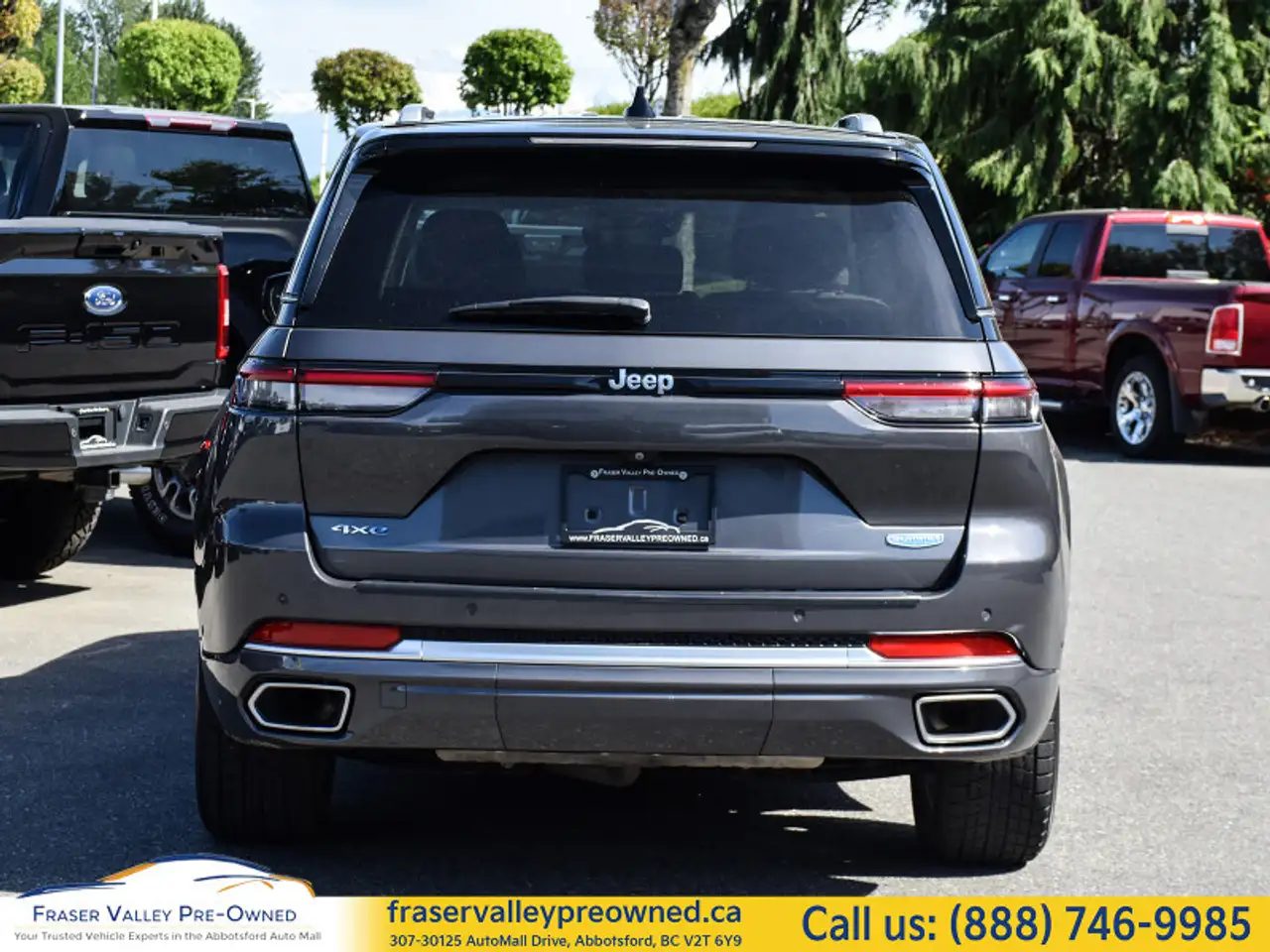 Jeep Grand Cherokee снимка Jeep Grand Cherokee