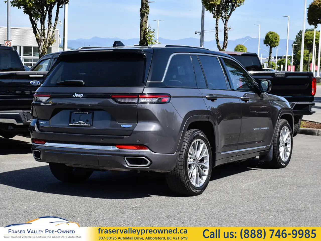 Jeep Grand Cherokee снимка Jeep Grand Cherokee
