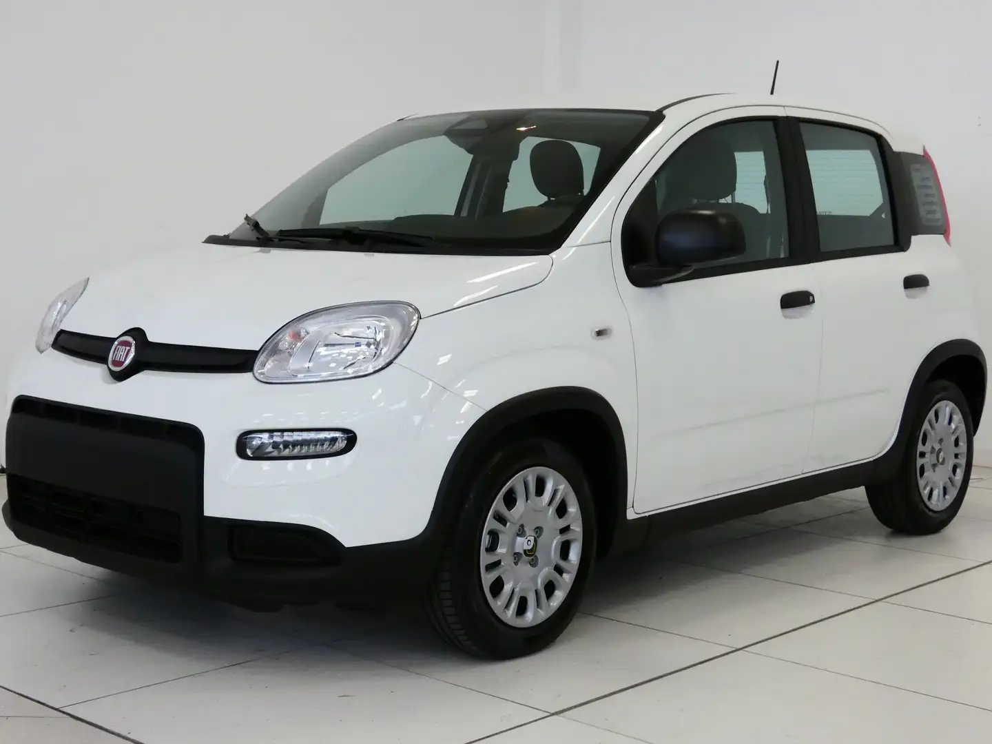 Fiat Panda 1.0 firefly hybrid KM0 bijela - 1