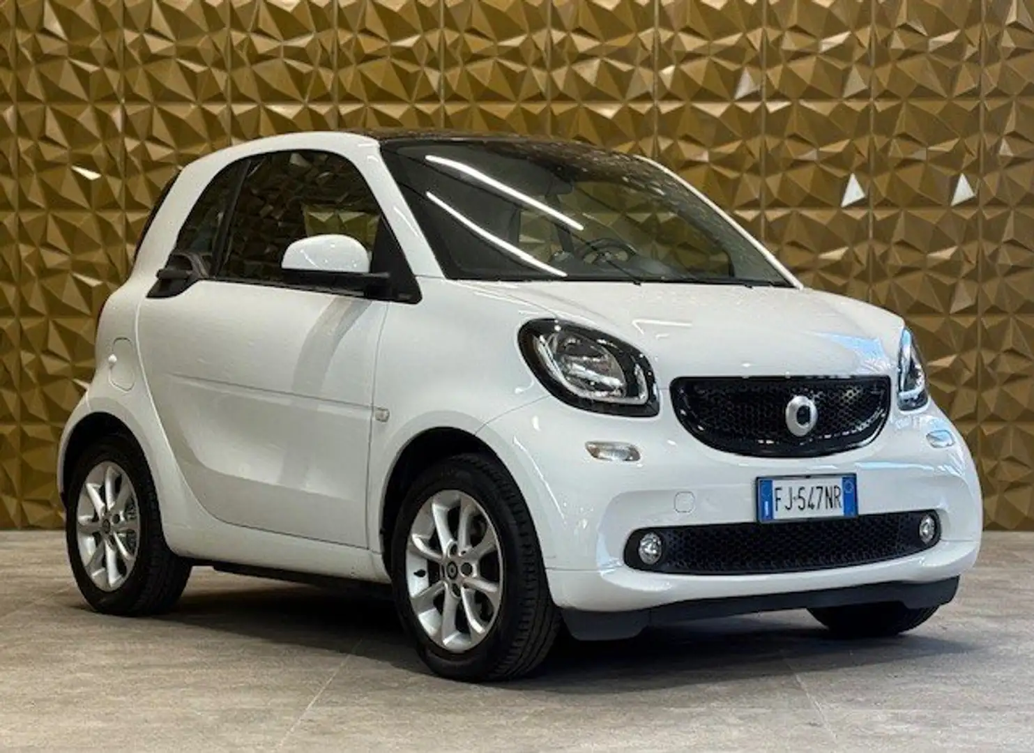 smart forTwo 1.0 Passion 71cv Twinamic Bianco - 2