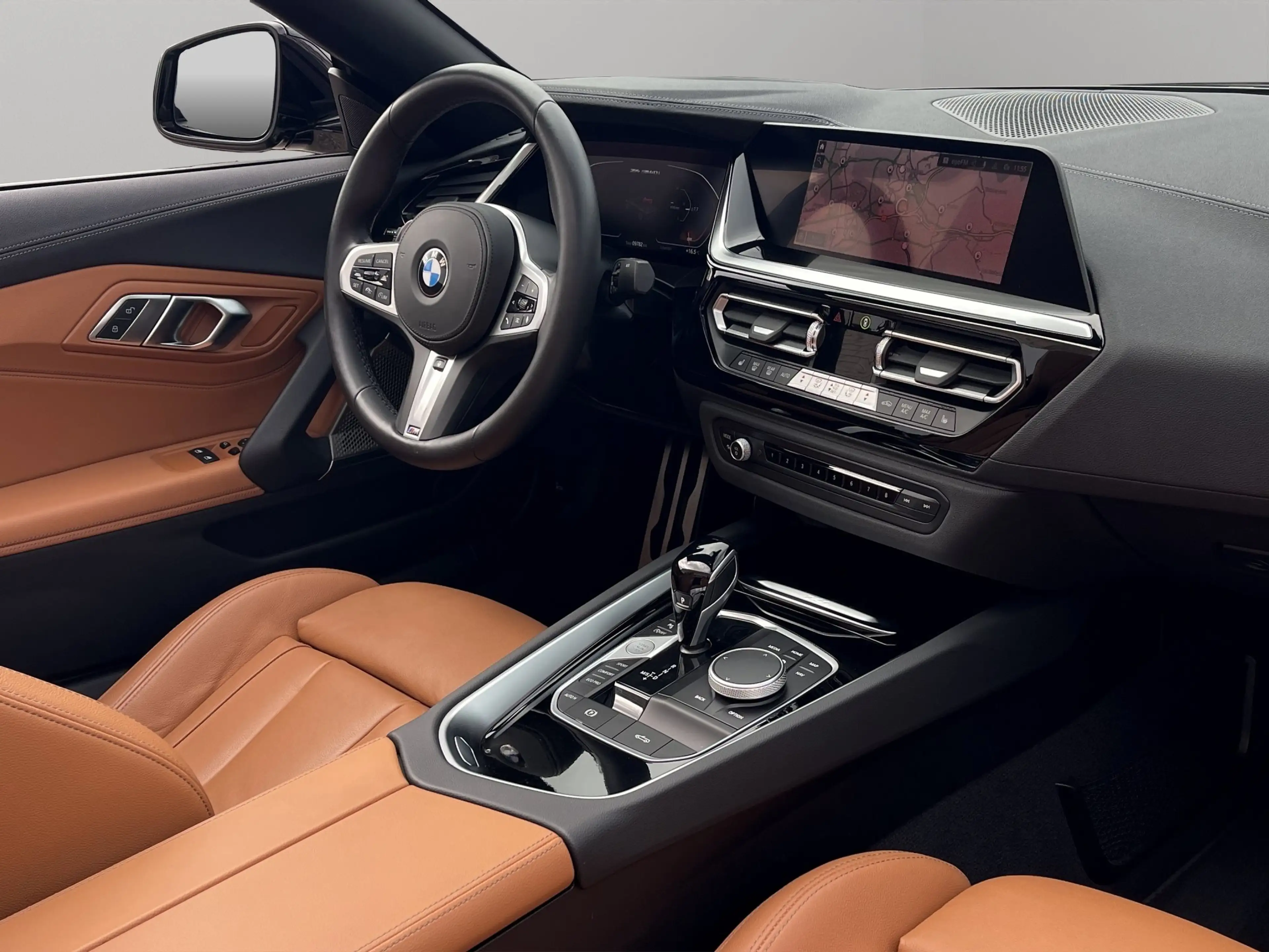 BMW Z4 M40i — photo 11