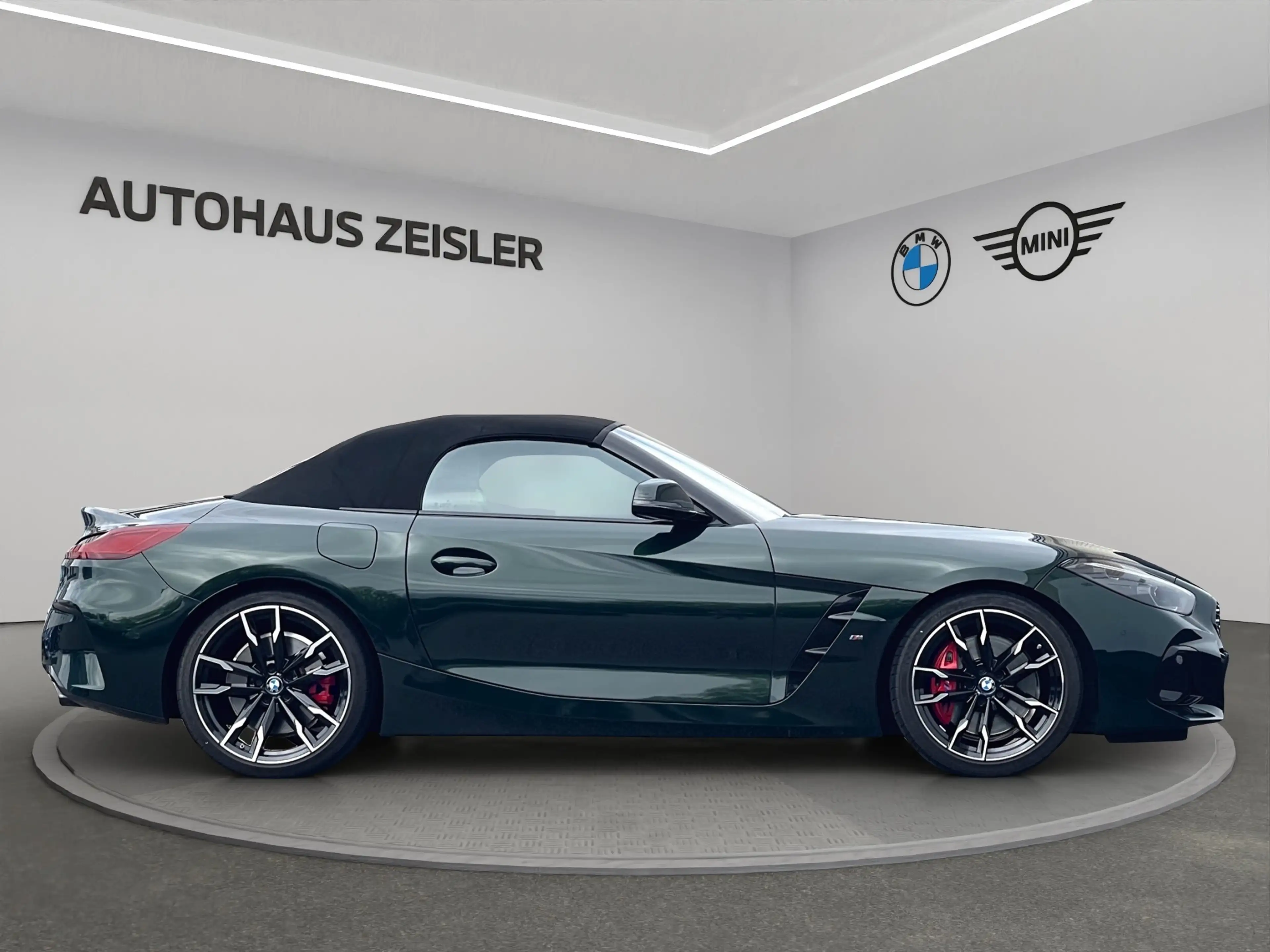 BMW Z4 M40i — photo 3