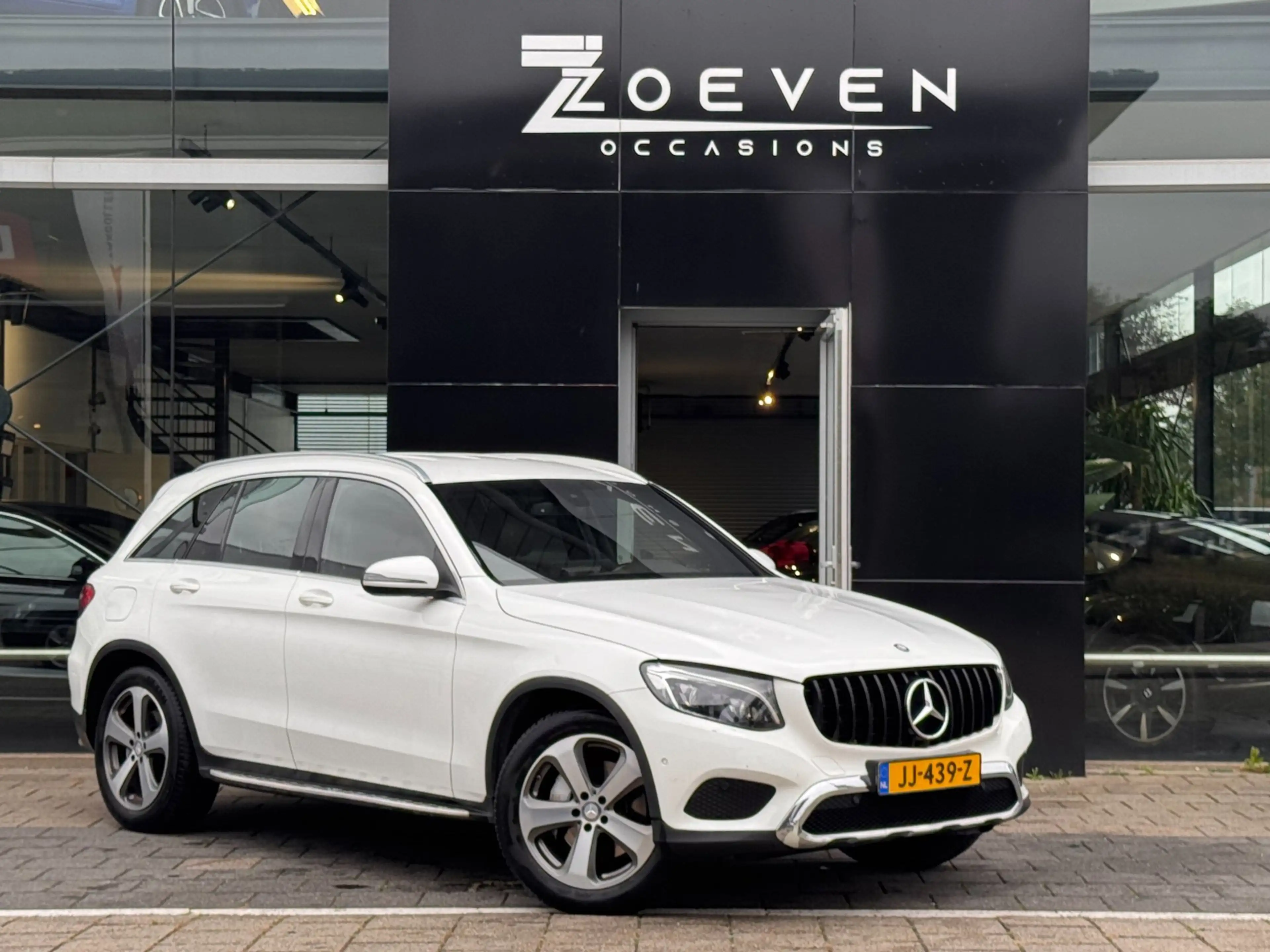 Mercedes-Benz GLC 220 d 4MATIC Prestige — photo 3