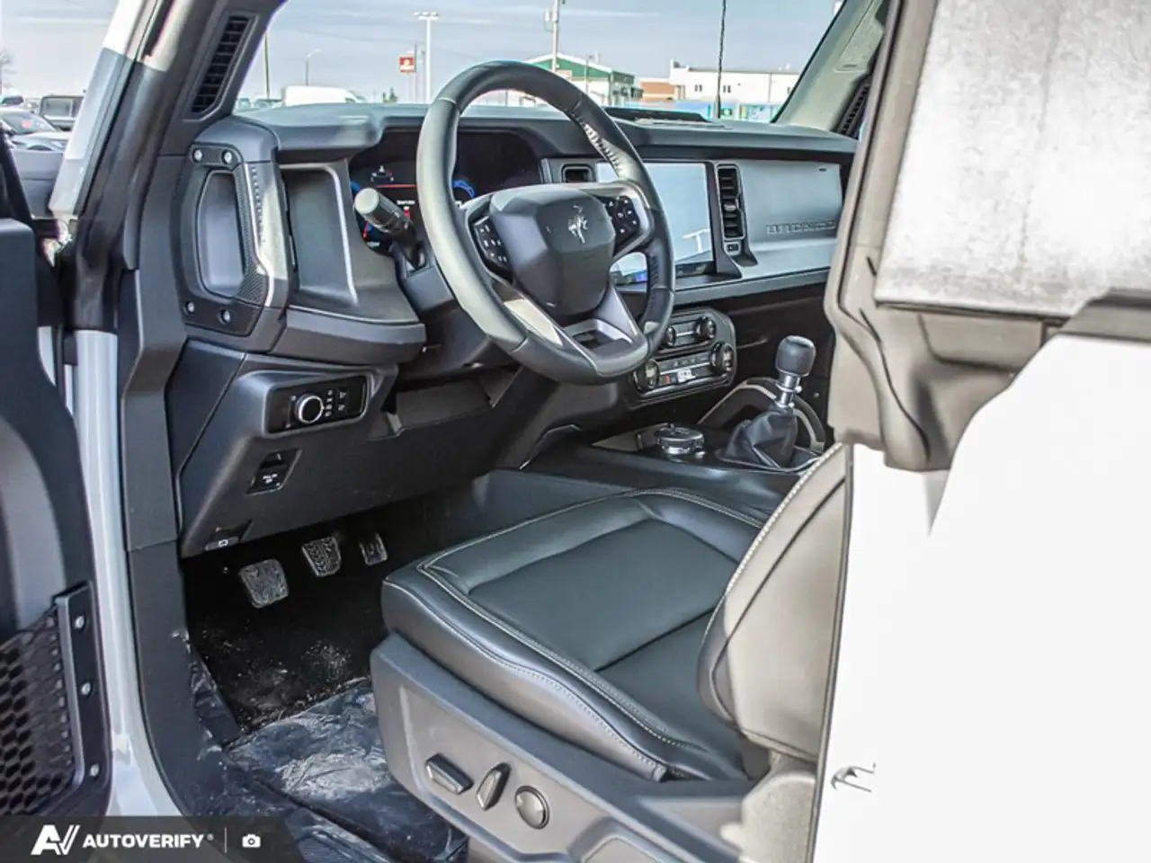 Ford Bronco снимка Ford Bronco