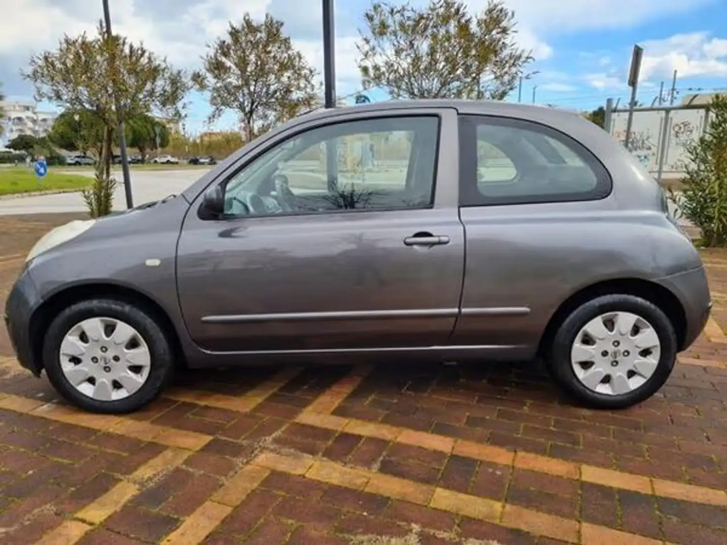 Nissan Micra Micra 3p 1.5d Comfort Grigio - 1