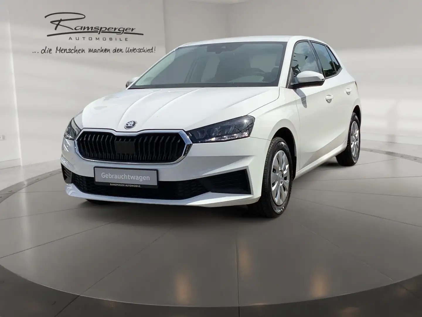 Skoda Fabia 1.0 Active Klima SHZ APP PDC Weiß - 2