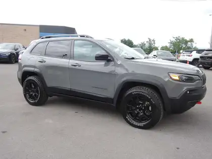 Gray 2022 Jeep Cherokee SUV / Crossover Four-Wheel Drive 9-Speed Automatic