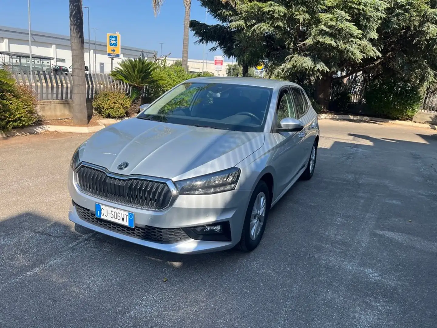 Skoda Fabia Fabia IV 2022 1.0 mpi evo Ambition 80cv Argento - 1