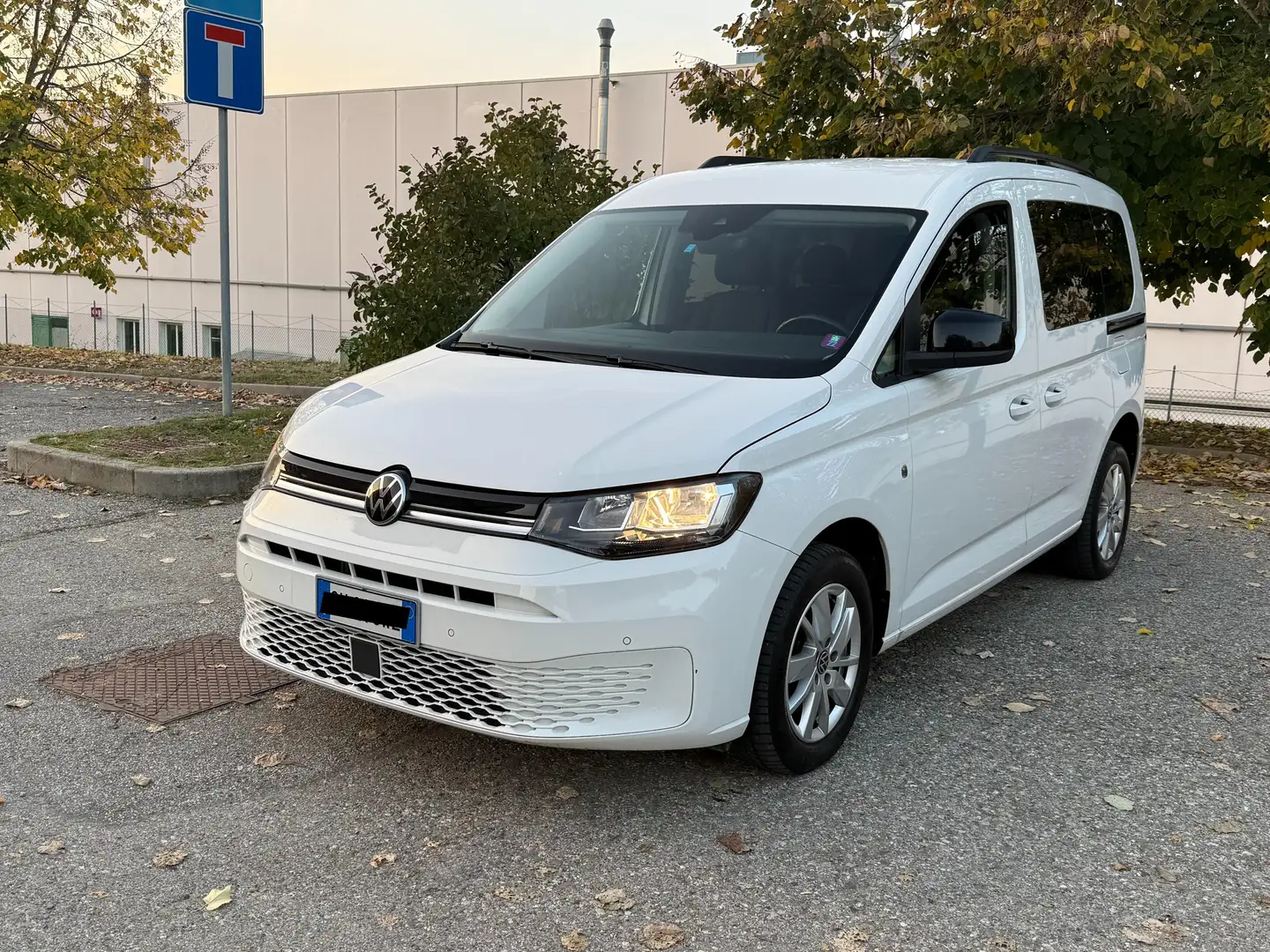 Volkswagen Caddy 2.0 tdi 122cv 4motion N1 Blanc - 1