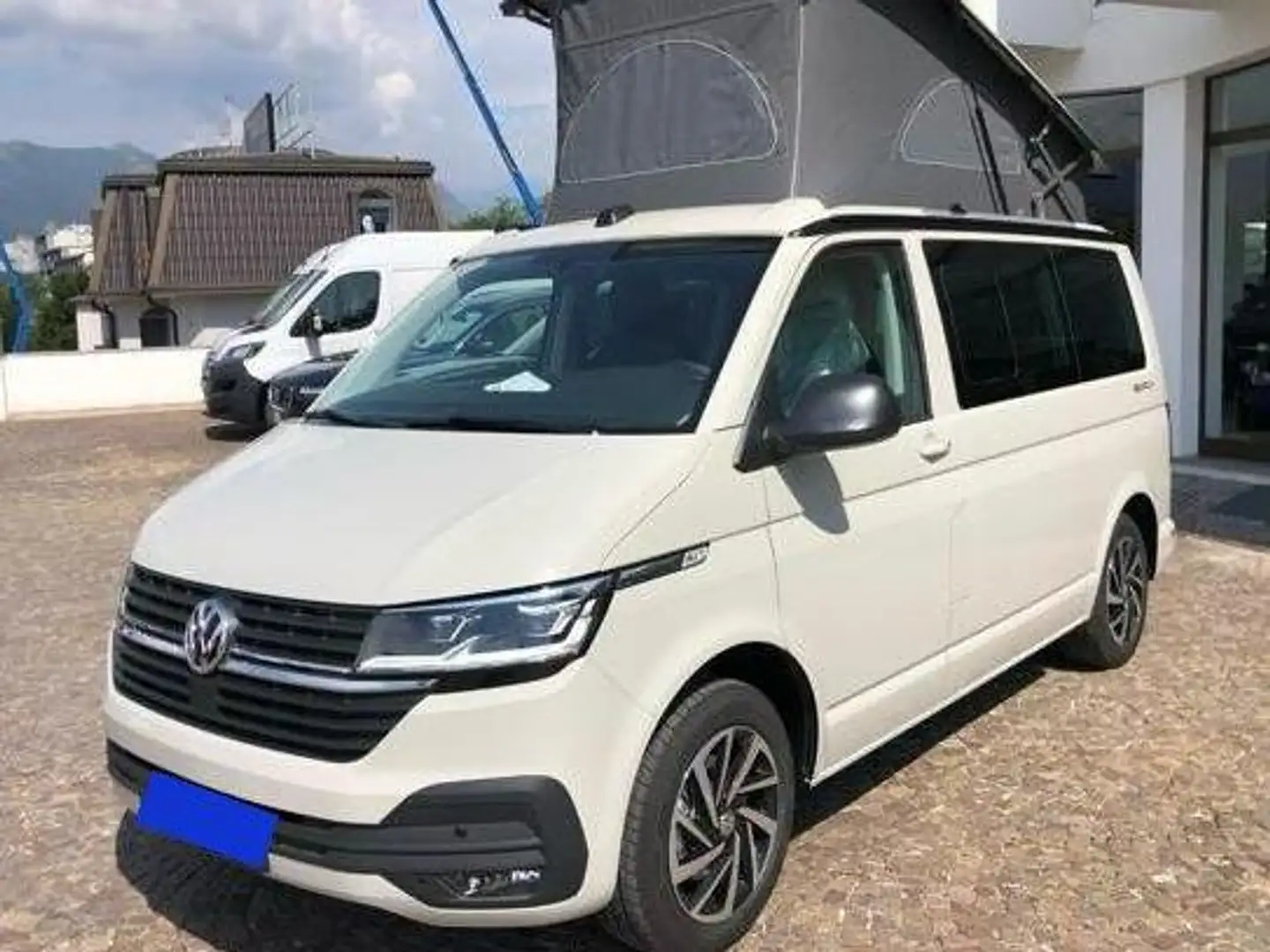 Volkswagen T6.1 California beach 4x4 - 2