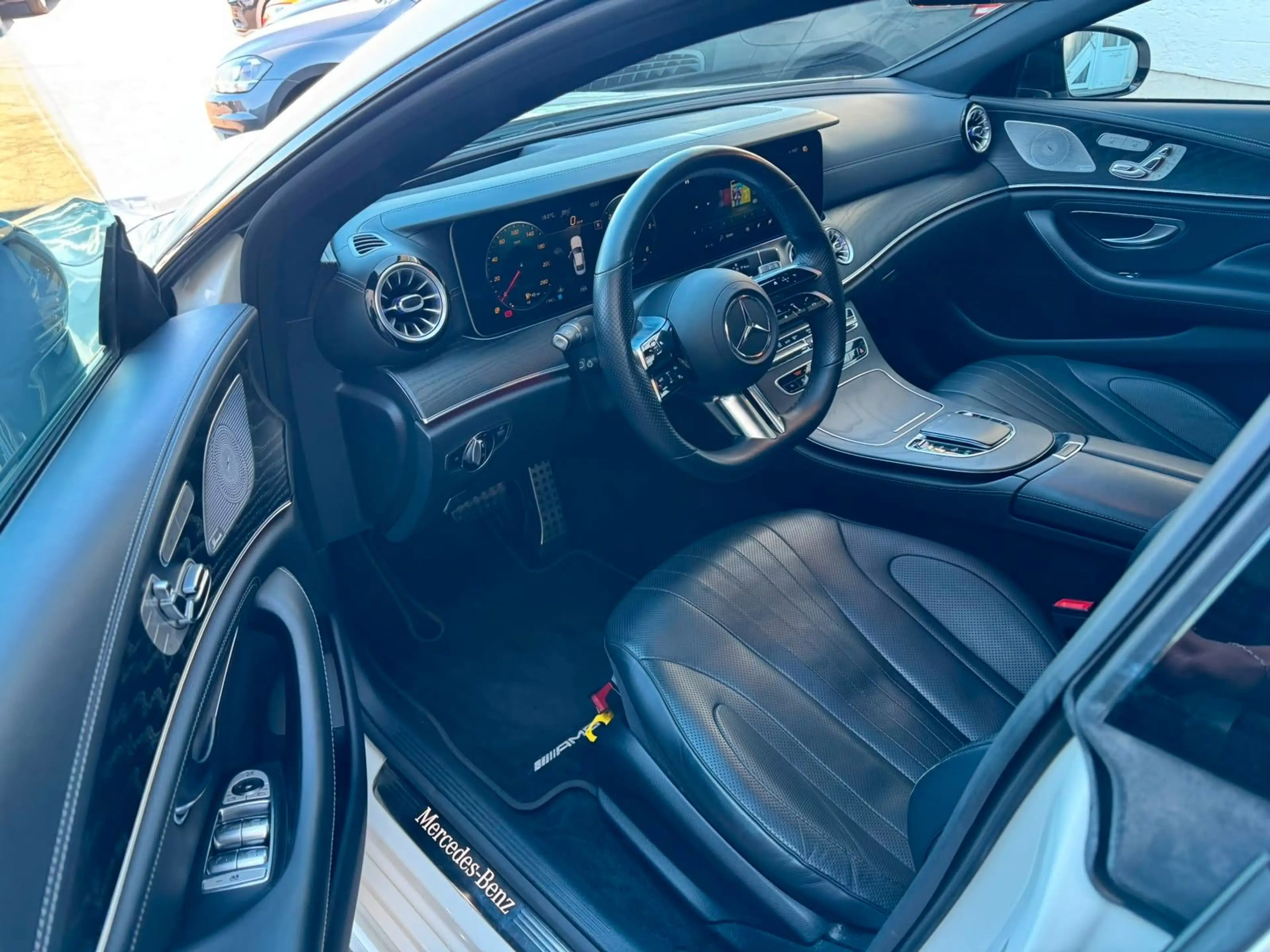 Mercedes-Benz CLS 400 CLS400d 4M AMG SOFT-CL SITZKLIMA HUD AIRMATIC SD — photo 14