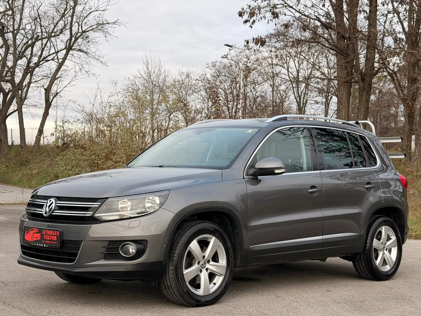 Volkswagen Tiguan Tiguan 2,0 TDI 2011 Sport*12 monate garantie* Grau - 2
