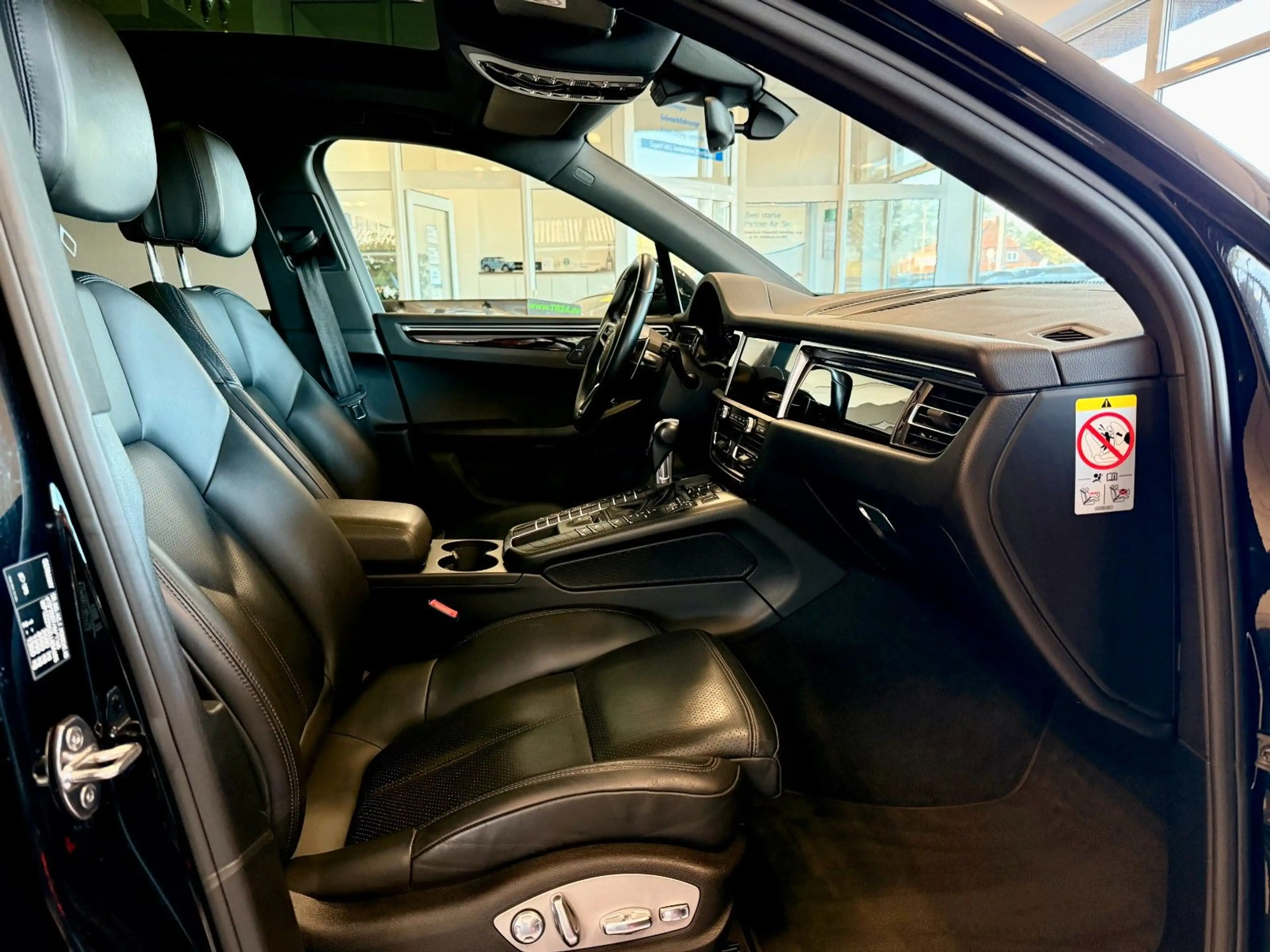 Porsche Macan S Panorama/Luftfederung/20Zoll/BOSE — photo 12