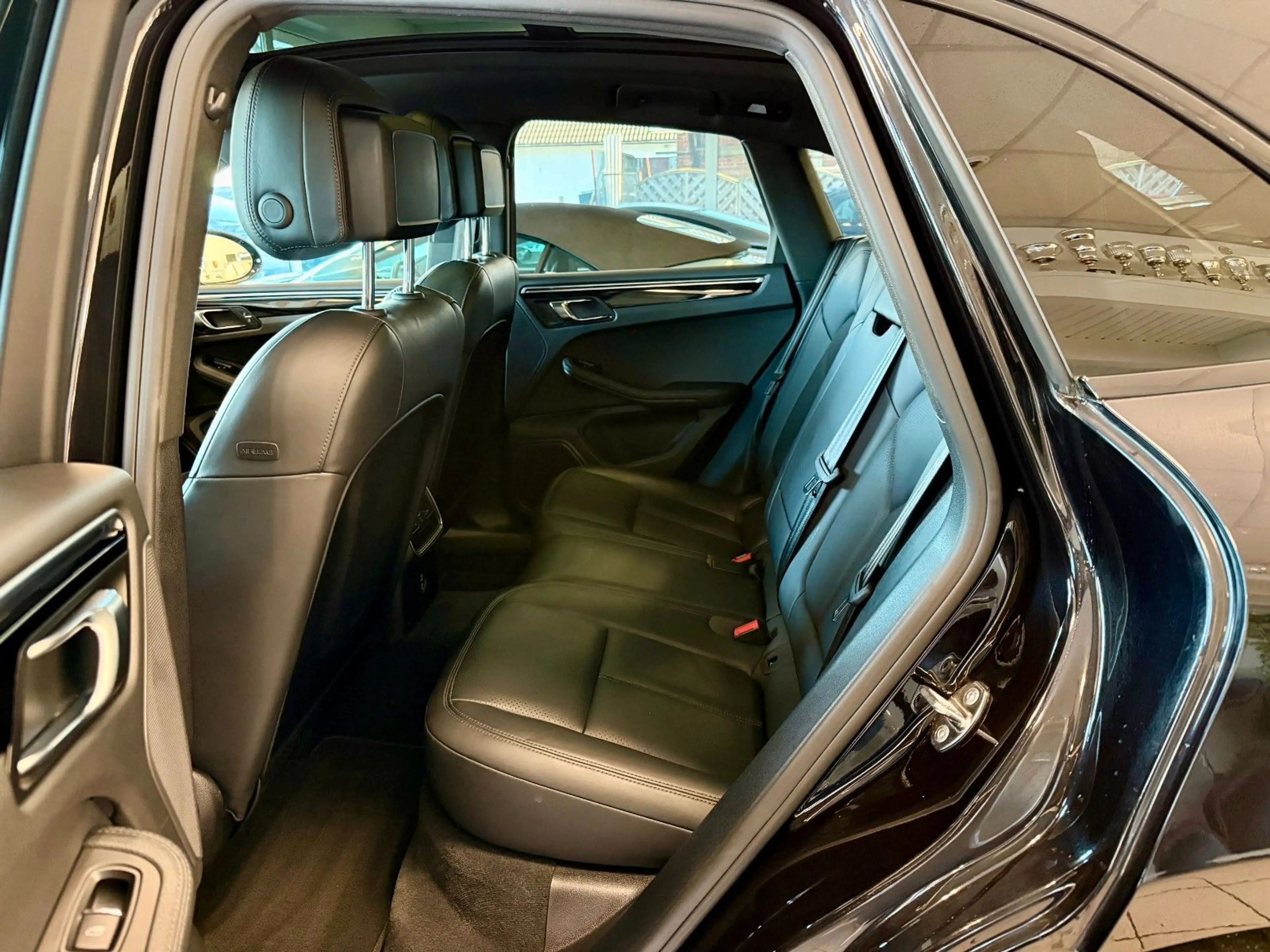 Porsche Macan S Panorama/Luftfederung/20Zoll/BOSE — photo 9