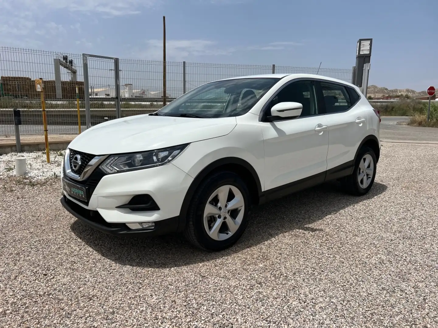 Nissan Qashqai 1.5dCi N-Connecta 4x2 85kW Blanco - 1