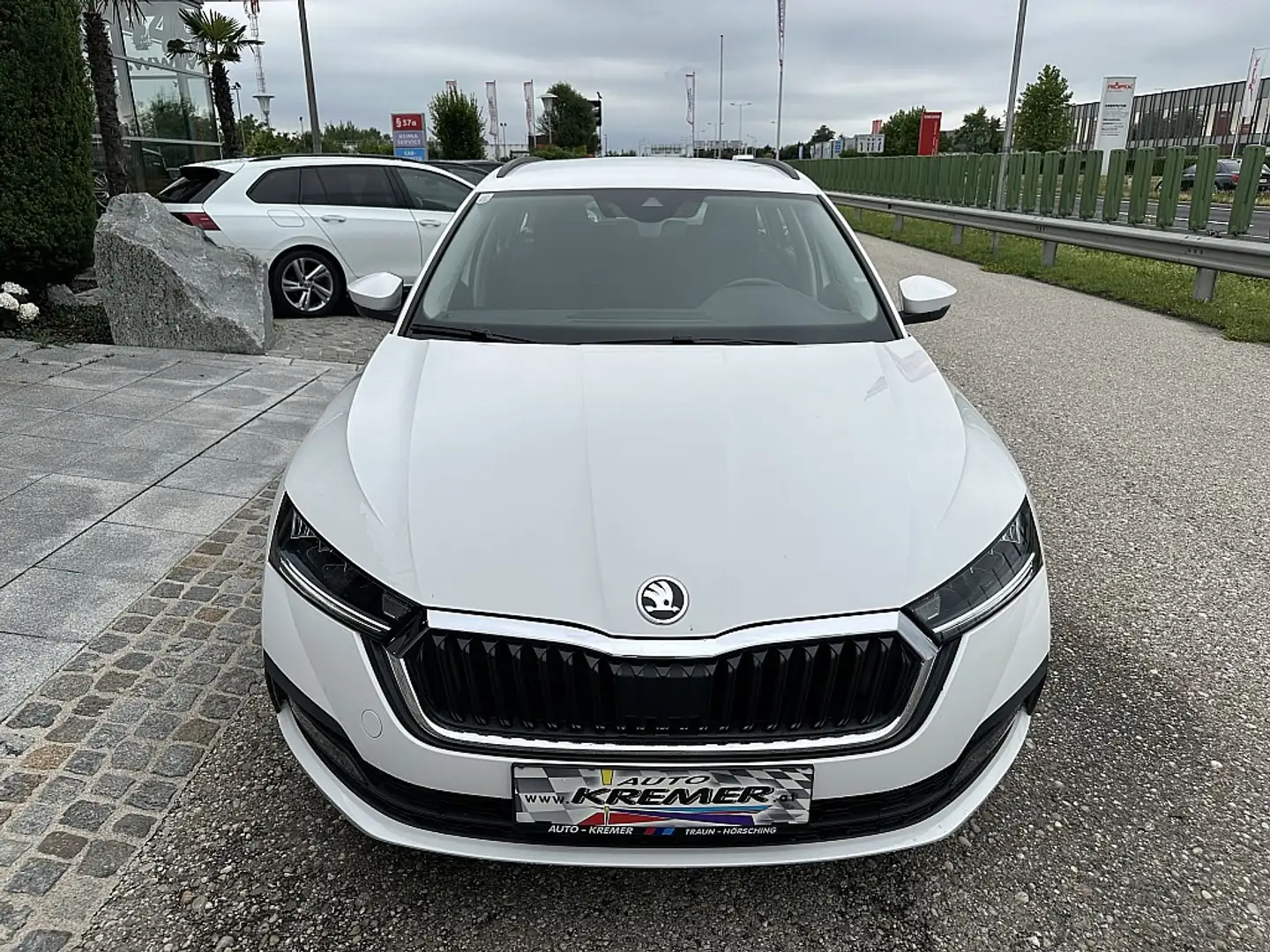 Skoda Octavia Combi 2,0 TDI Ambition/1.BESITZ/AHK/SHA/LED/TEM... Blanc - 2