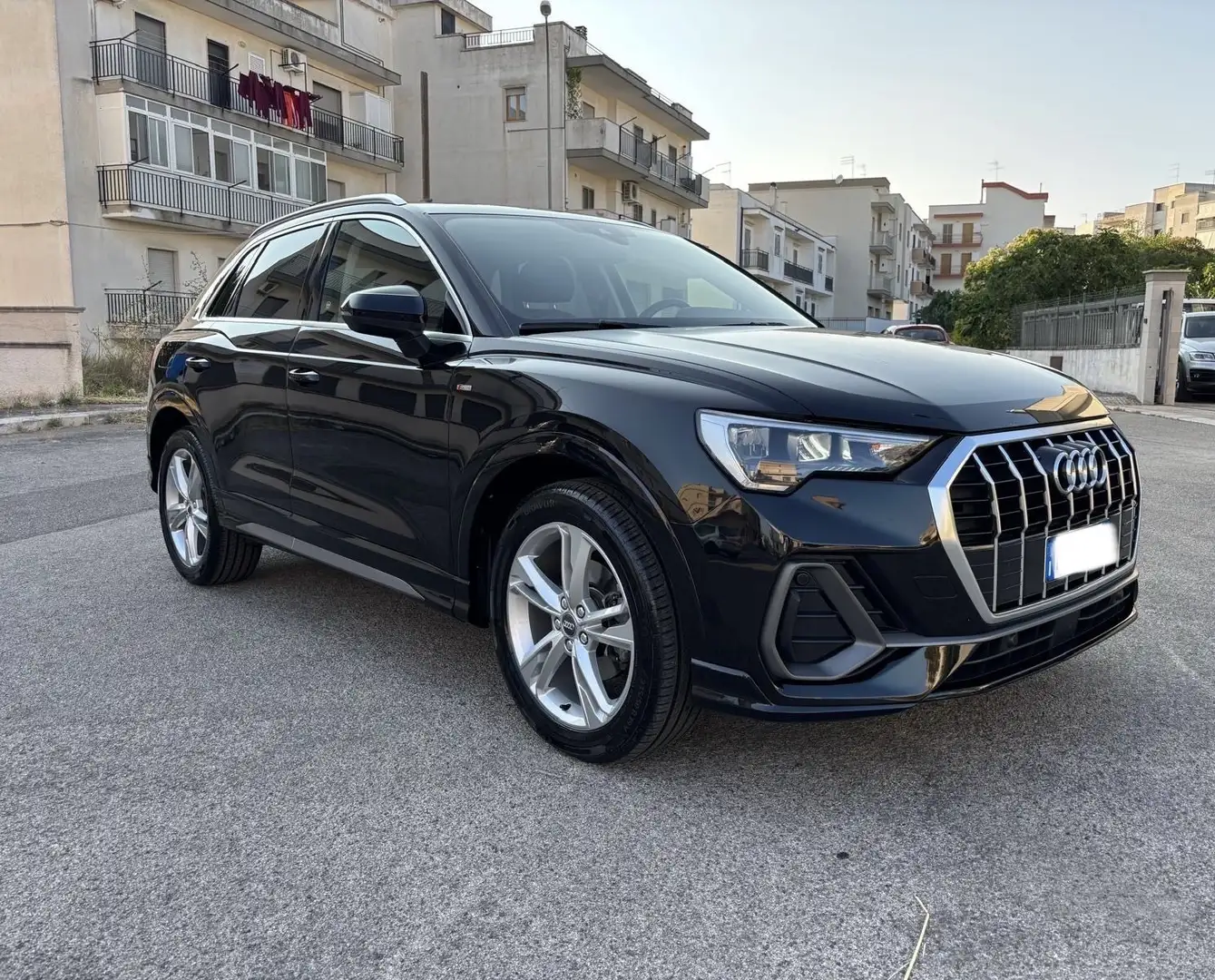 Audi Q3 2.0 tdi S line edition 150cv s-tronic - - 1