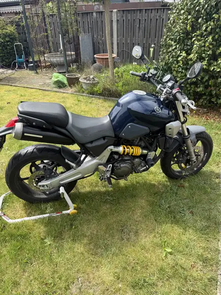Yamaha MT-03 - foto 2