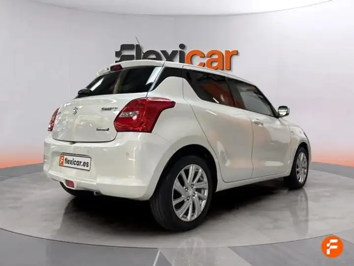 Suzuki Swift 1.2 GLE Mild Hybrid 2021, foto 9