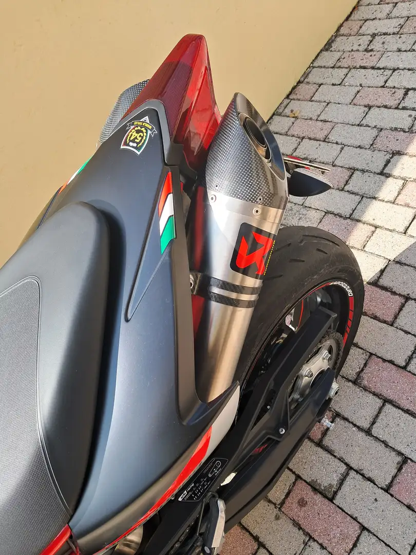 Aprilia Dorsoduro 900 Piros - 2