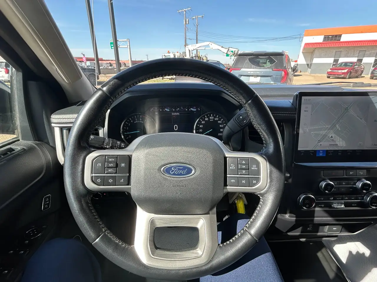 Ford Expedition снимка Ford Expedition