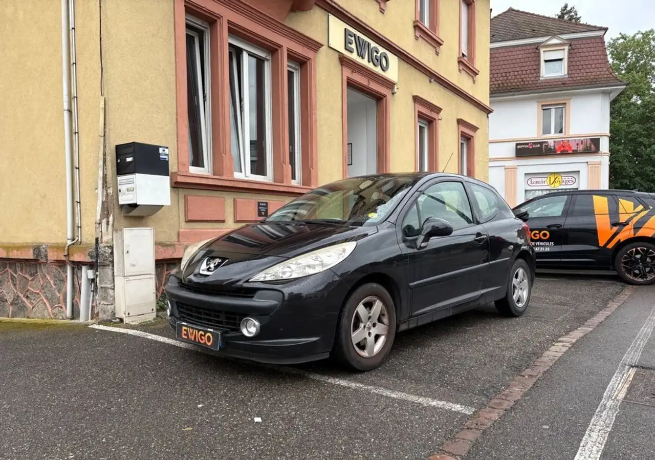 Peugeot 207 1.4 vti 95 active-climatisation-garantie