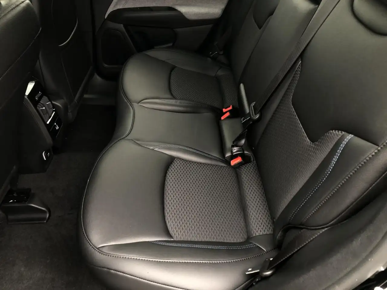 Jeep Compass снимка Jeep Compass