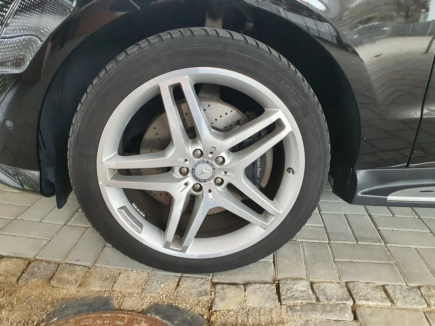 Mercedes-Benz ML 500 ML 500 4MATIC (BlueEFFICIENCY) 7G-TRONIC Чорний - 2