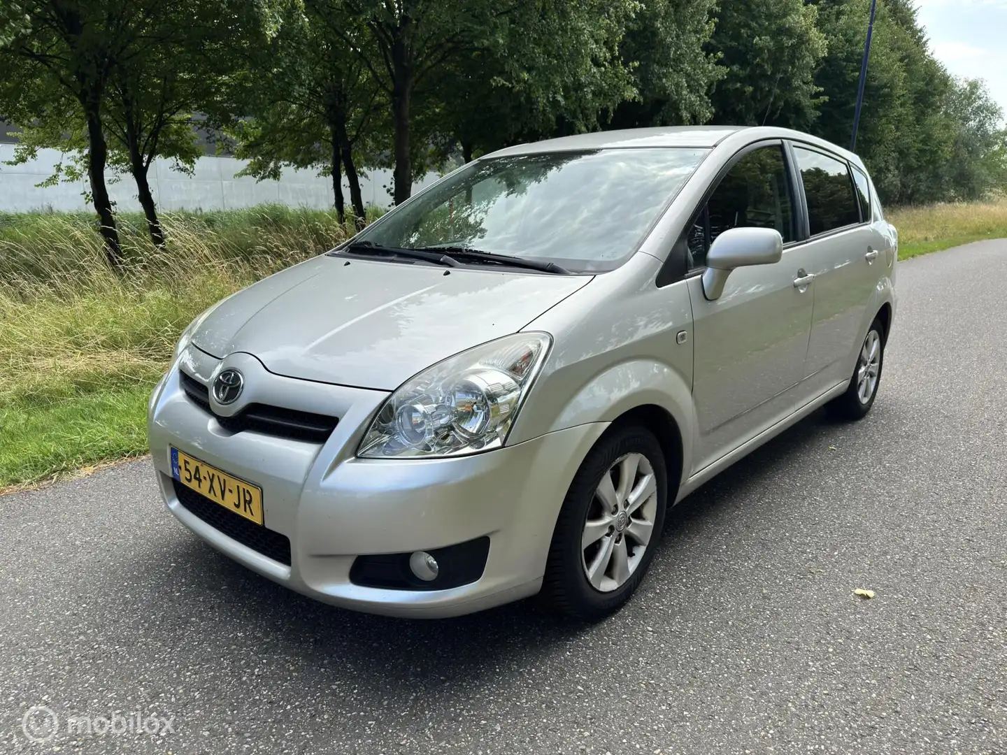 Toyota Verso 1.8 VVTi Executive 7P*AUT*LEDER*STOELVERWARMING Grigio - 1