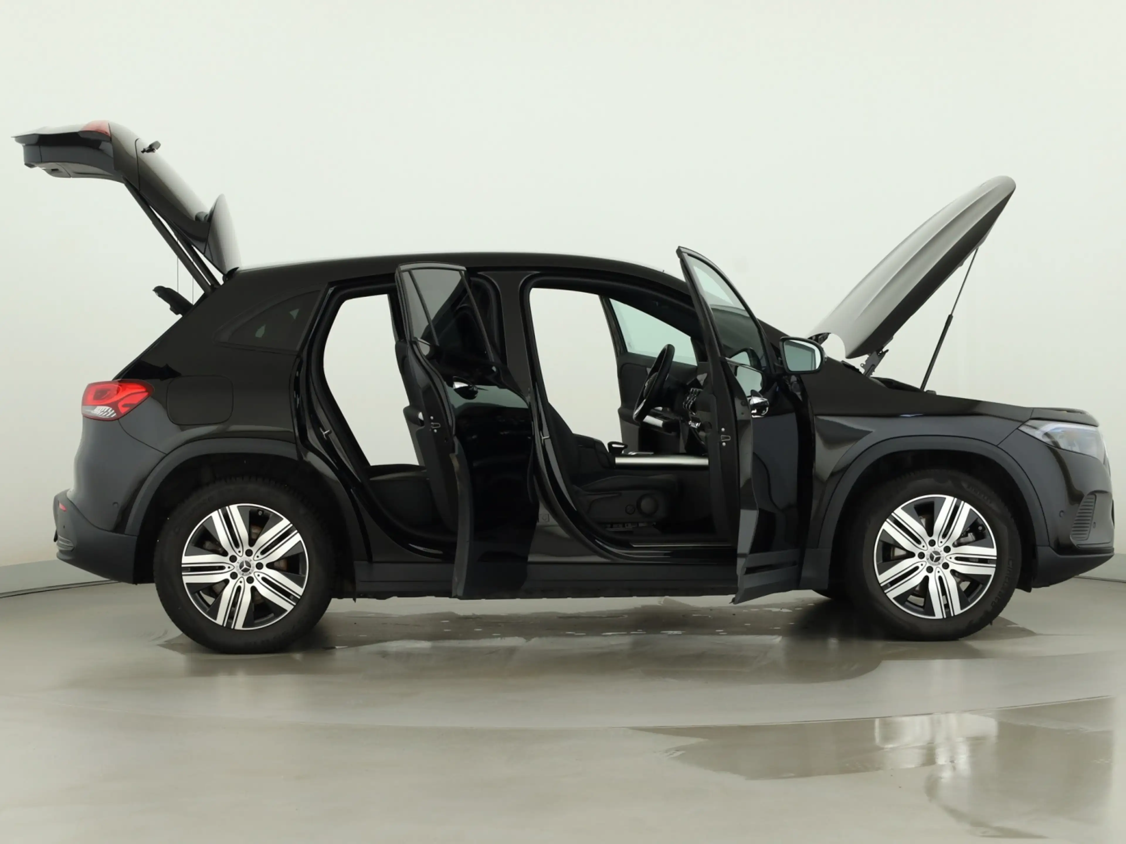 Mercedes-Benz EQA 250 + *Progressive*Memory*Distronic*el.Heck** — photo 8