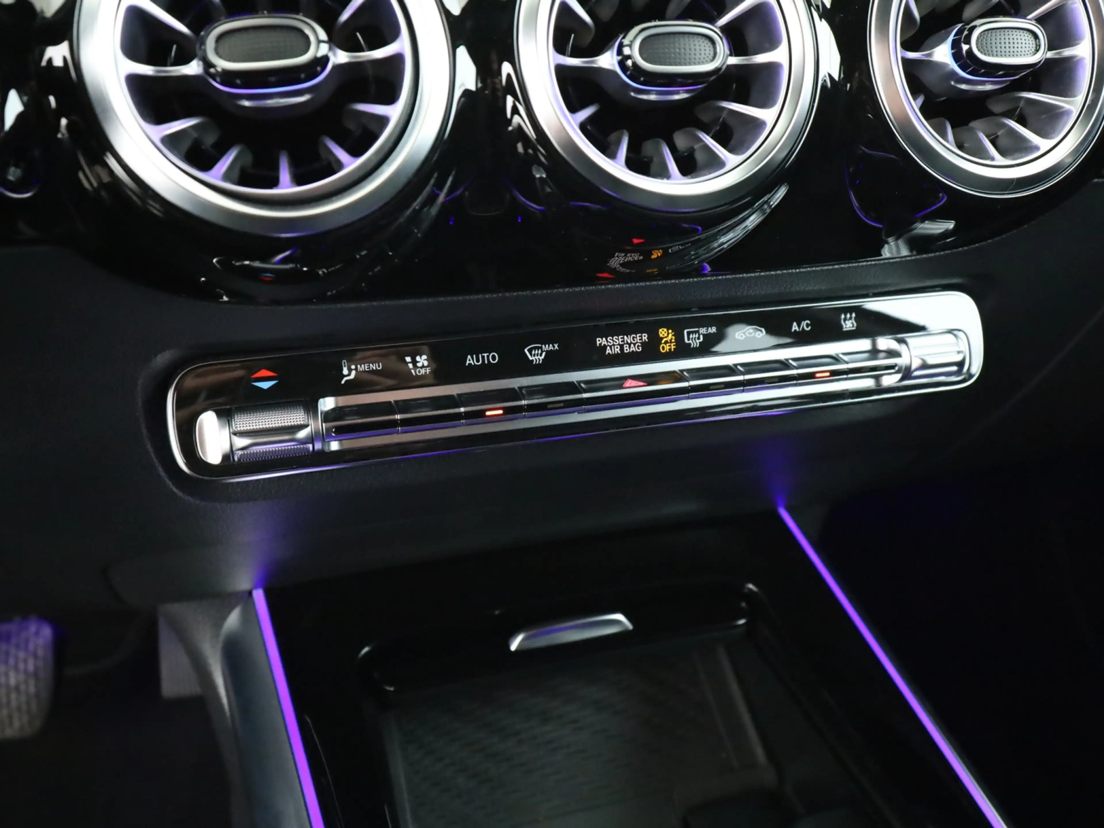 Mercedes-Benz EQA 250 + *Progressive*Memory*Distronic*el.Heck** — photo 14