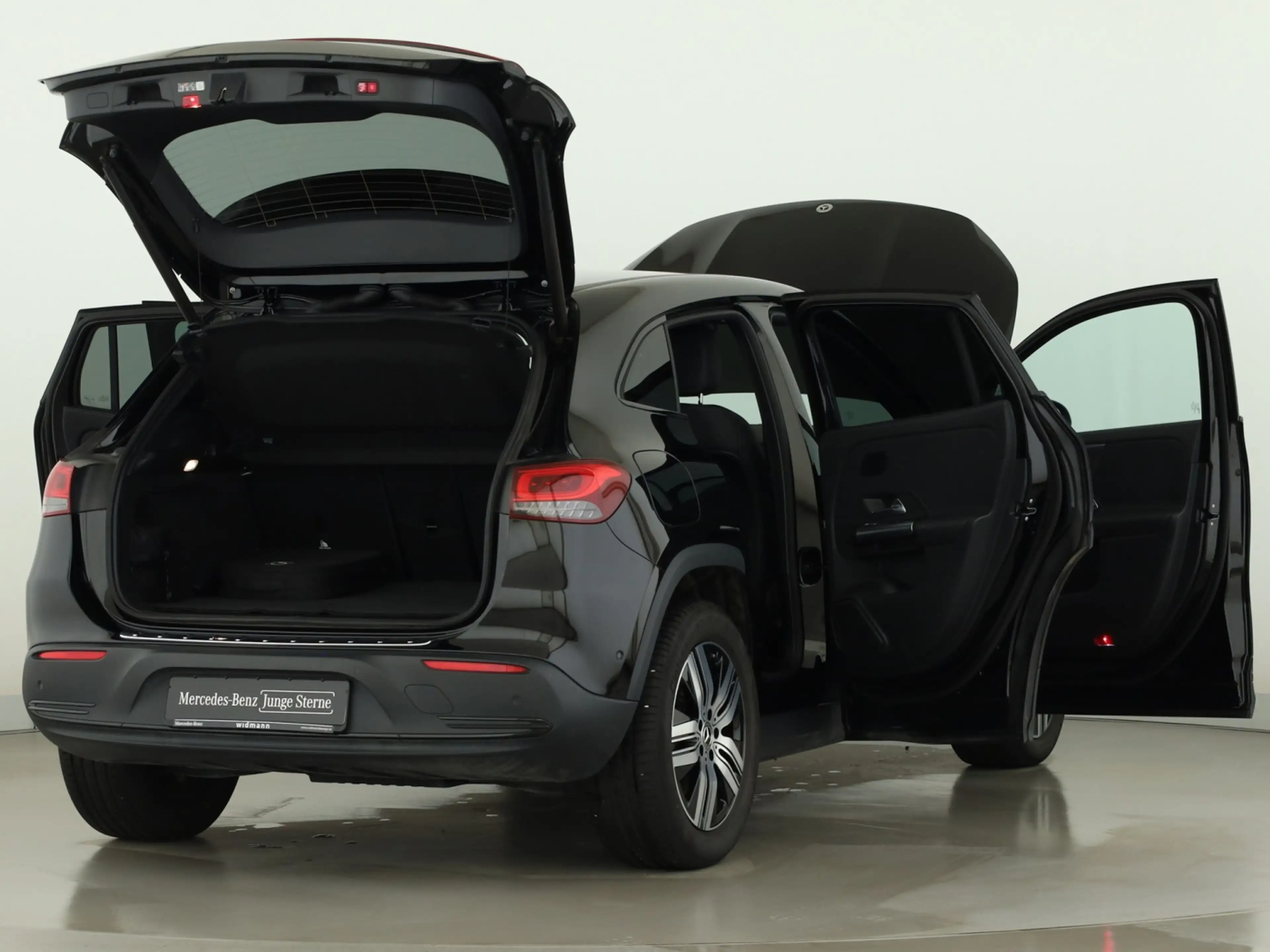 Mercedes-Benz EQA 250 + *Progressive*Memory*Distronic*el.Heck** — photo 9