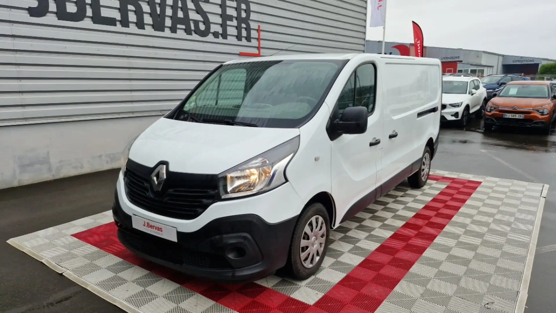 Renault Trafic FOURGON l2h1 1200 kg dci 125 energy e6 grand confort Blanc - 2