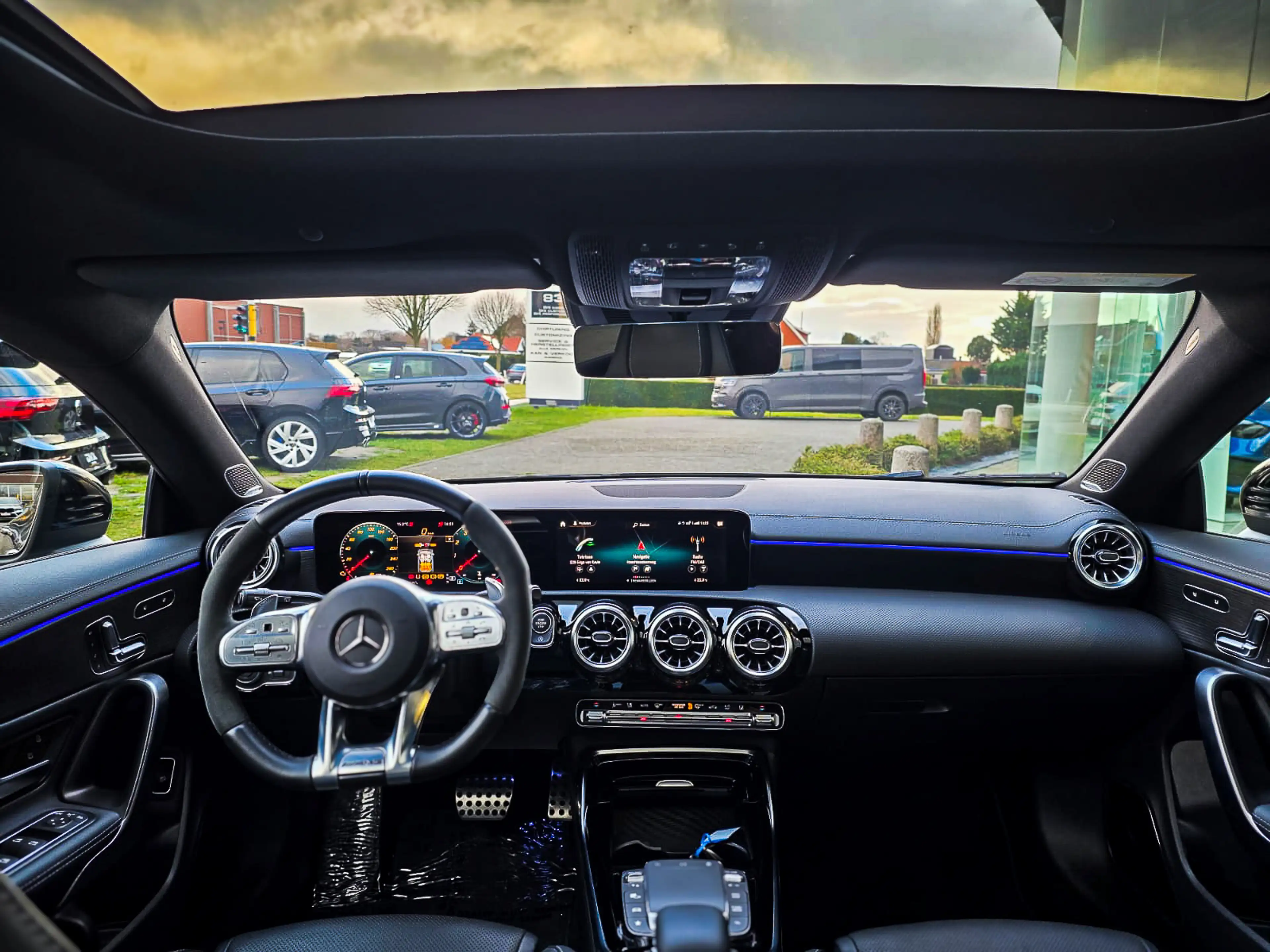 Mercedes-Benz CLA 35 AMG Shooting Full/Bucket/Burmester/360/Pano/Garantie — photo 10