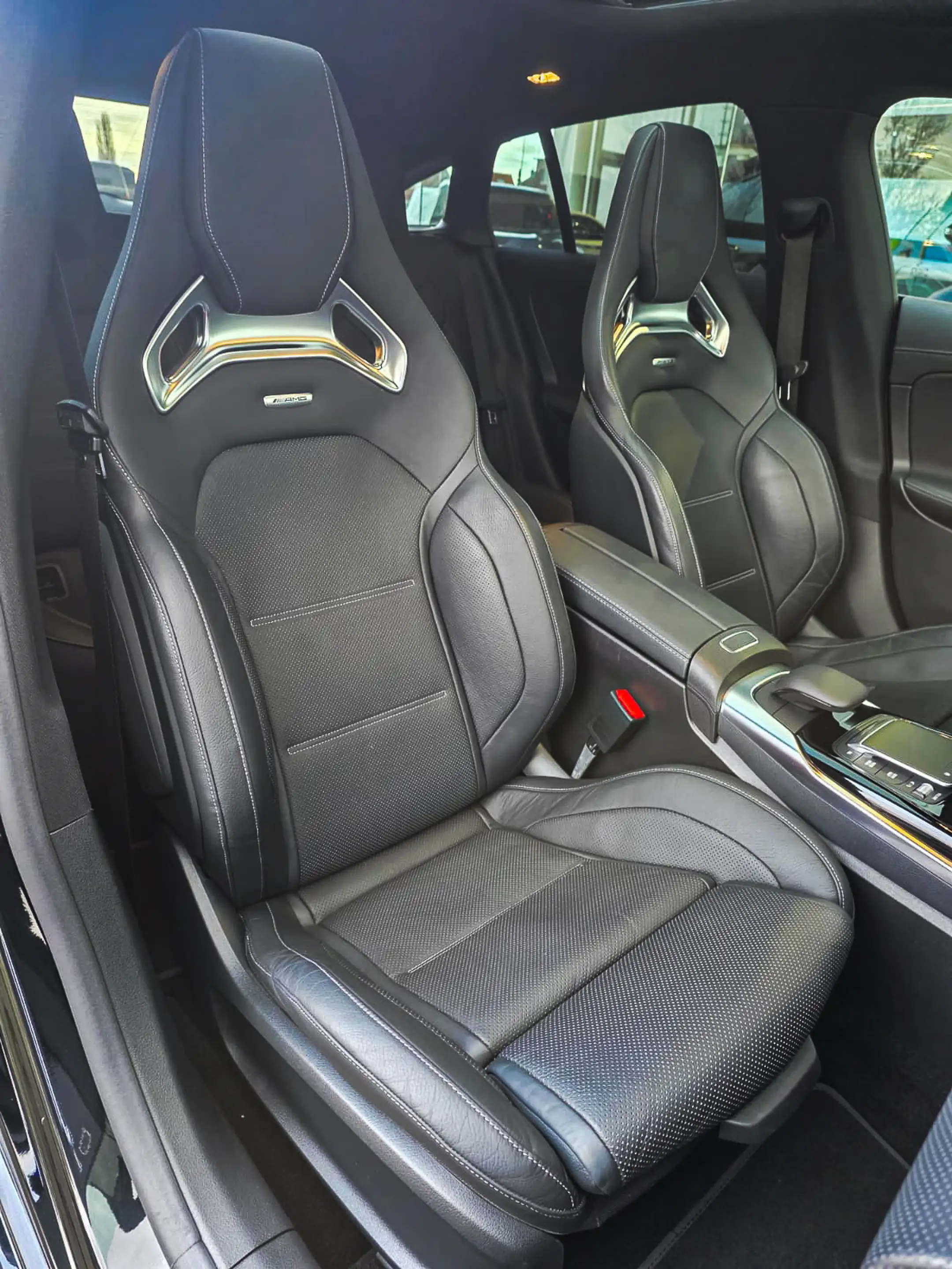 Mercedes-Benz CLA 35 AMG Shooting Full/Bucket/Burmester/360/Pano/Garantie — photo 14