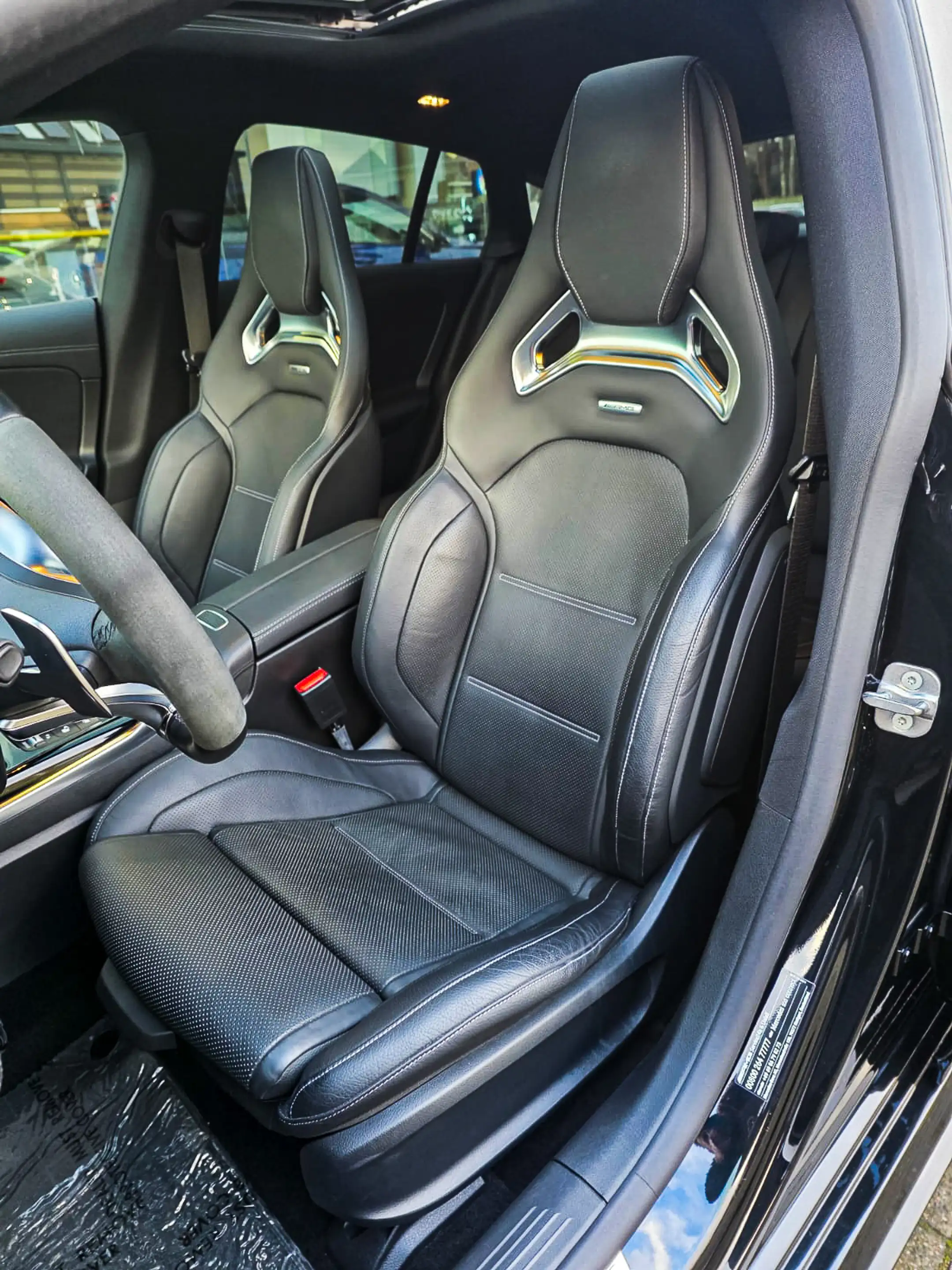 Mercedes-Benz CLA 35 AMG Shooting Full/Bucket/Burmester/360/Pano/Garantie — photo 12