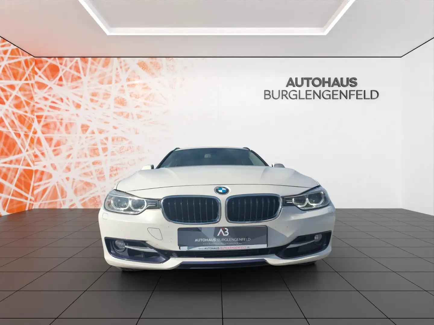 BMW 335 Baureihe 3 Touring 335d xDrive Weiß - 2