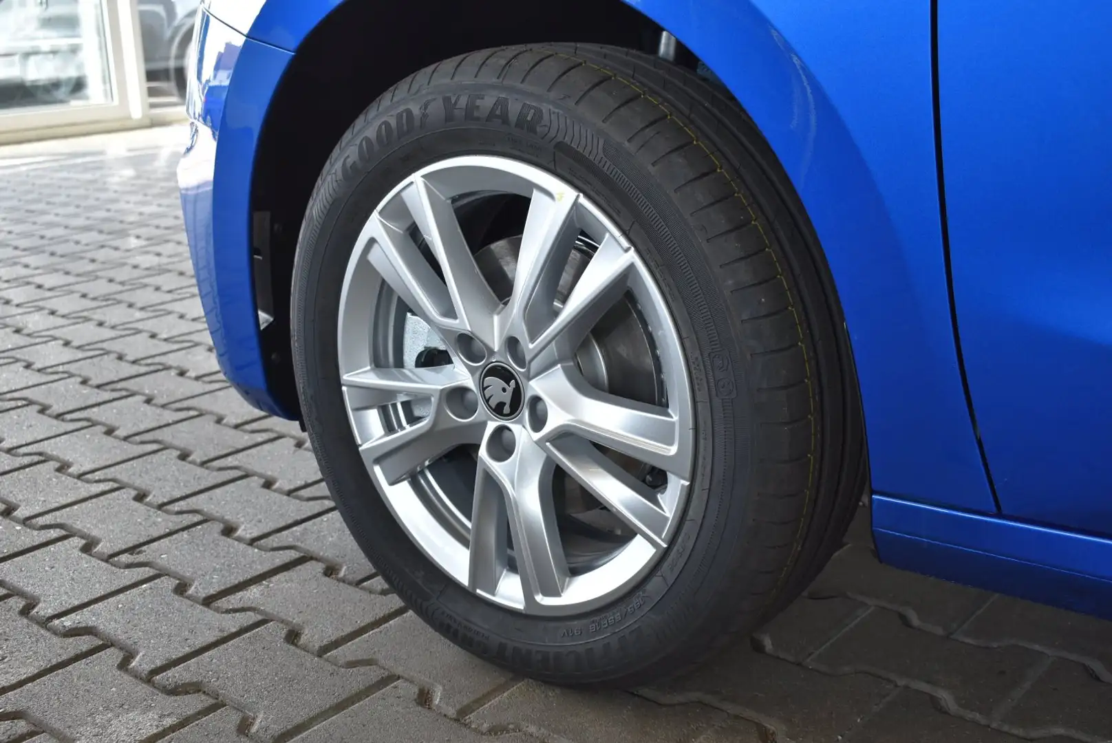 Skoda Fabia 1.5 TSI Top Selection APP Kamera Garantie 2030 Blau - 2