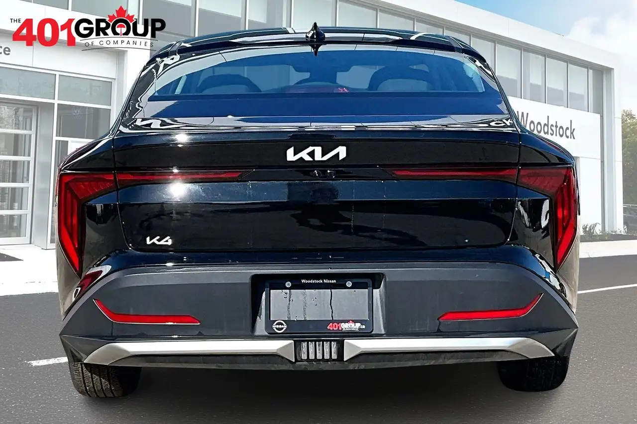 Kia K4 снимка Kia K4