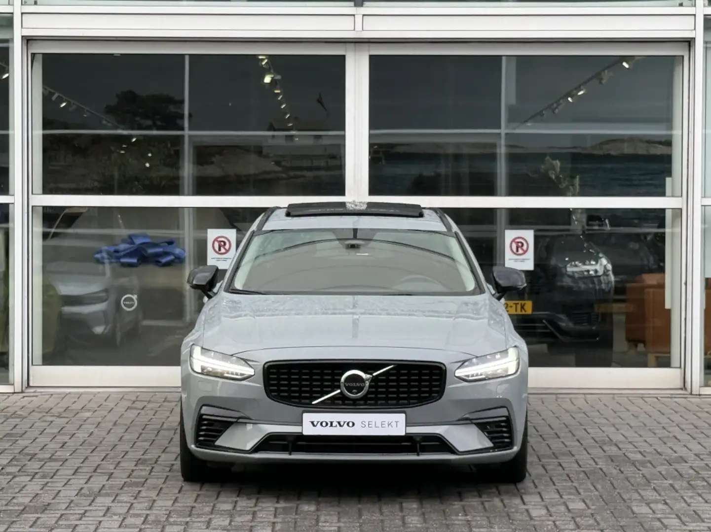 Volvo V90 T8 Recharge 455PK Ultra Dark| Panodak| 360Camera| Grigio - 2