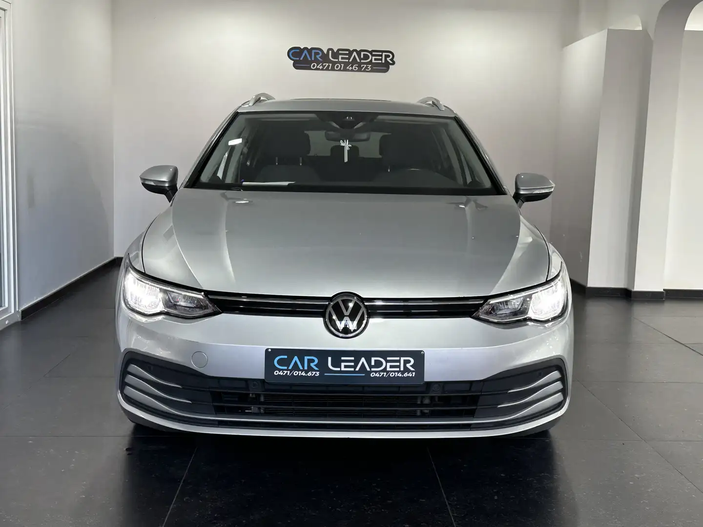 Volkswagen Golf Variant Golf SW 2.0 SCR TDi DSG Silber - 2
