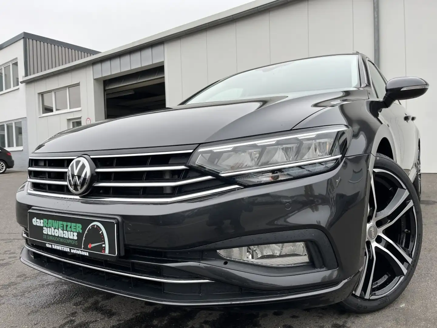 Volkswagen Passat Variant 2.0 TSI DSG Business R-Line Optik Navi ACC LED SHZ Gris - 1