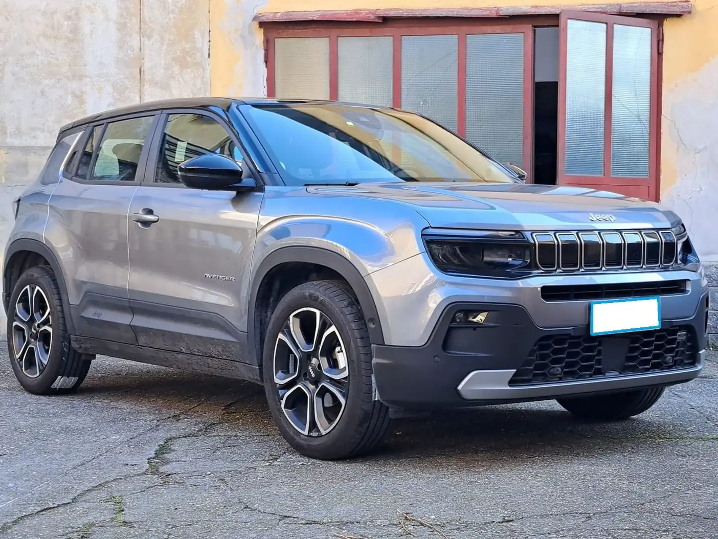 Jeep Avenger 1.2 turbo ALTITUDE FWD *PREZZO REALE* Grau - 1
