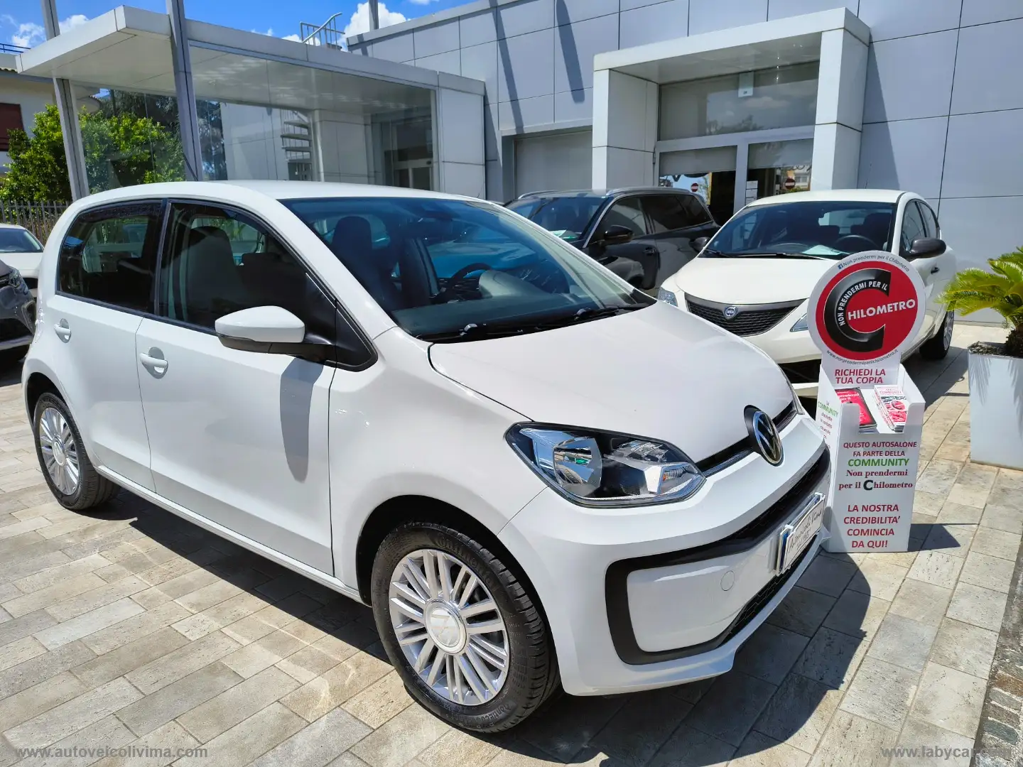 Volkswagen up! 1.0 5p. eco move  BMT Bianco - 1