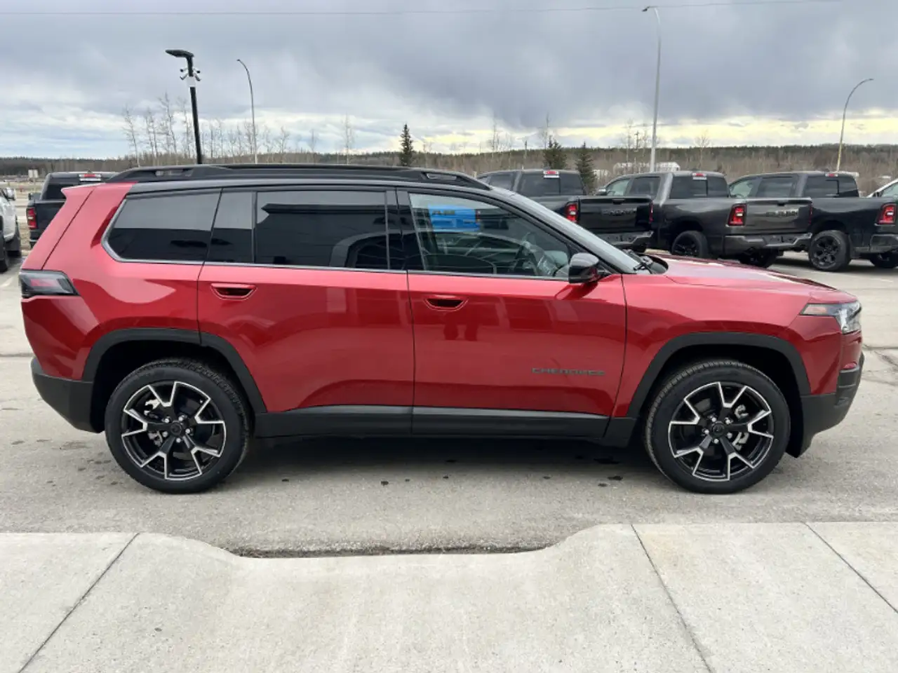 Jeep Cherokee снимка Jeep Cherokee