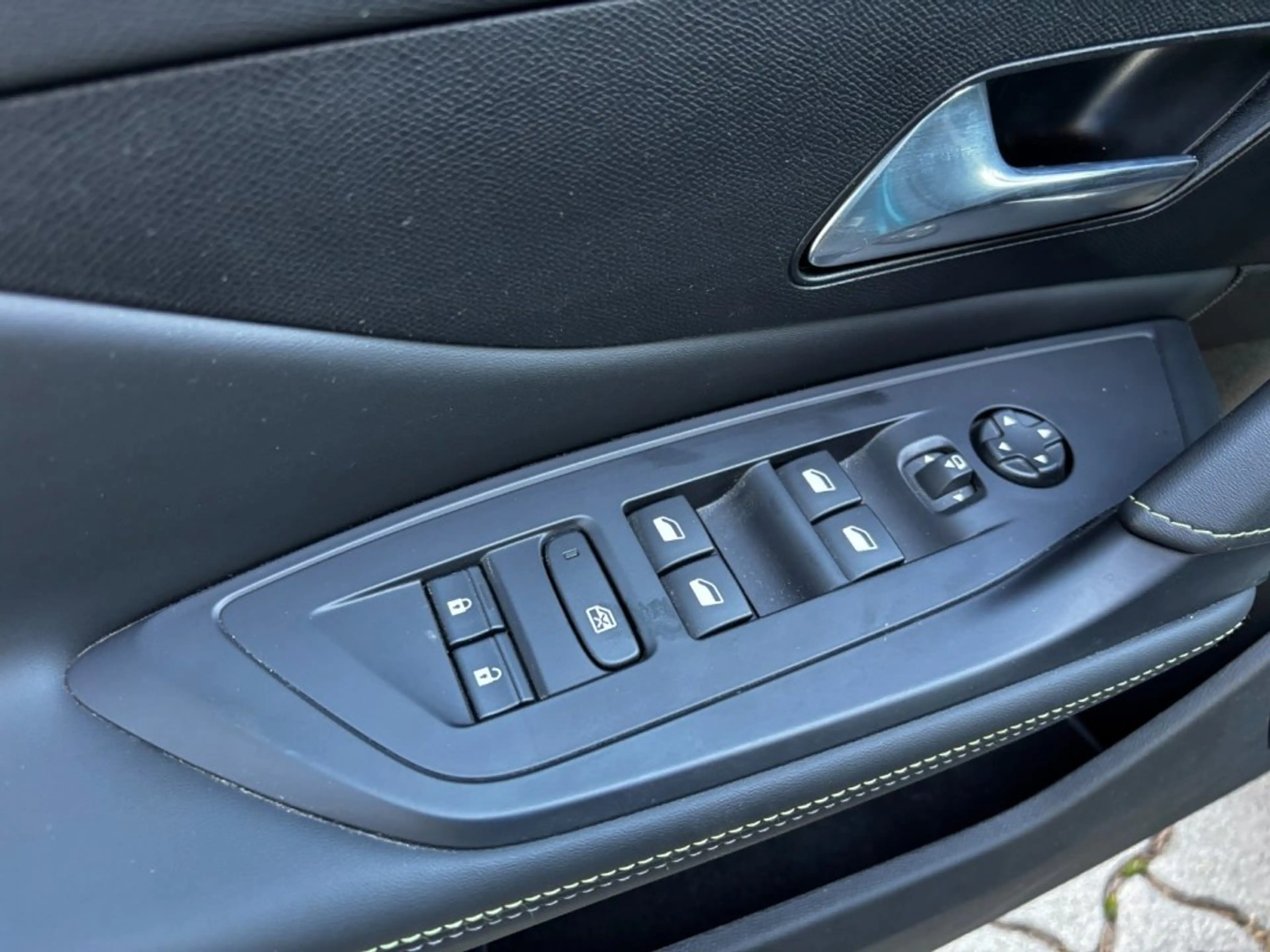 Peugeot 408 E-408 GT Elektromotor 210 - Batterie 58 kWh (1PP6CBUZJFB0A0E — photo 10