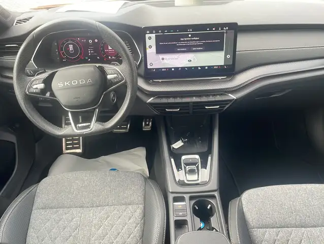 Skoda Octavia view 3