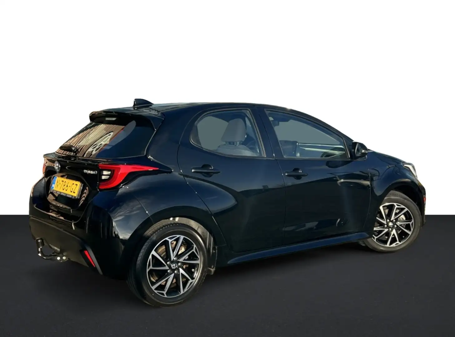 Toyota Yaris 1.5 Hyb. Dynamic | Trekhaak | Zwart - 2
